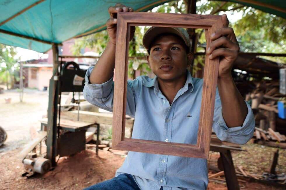 Sarauen sizing a frame.